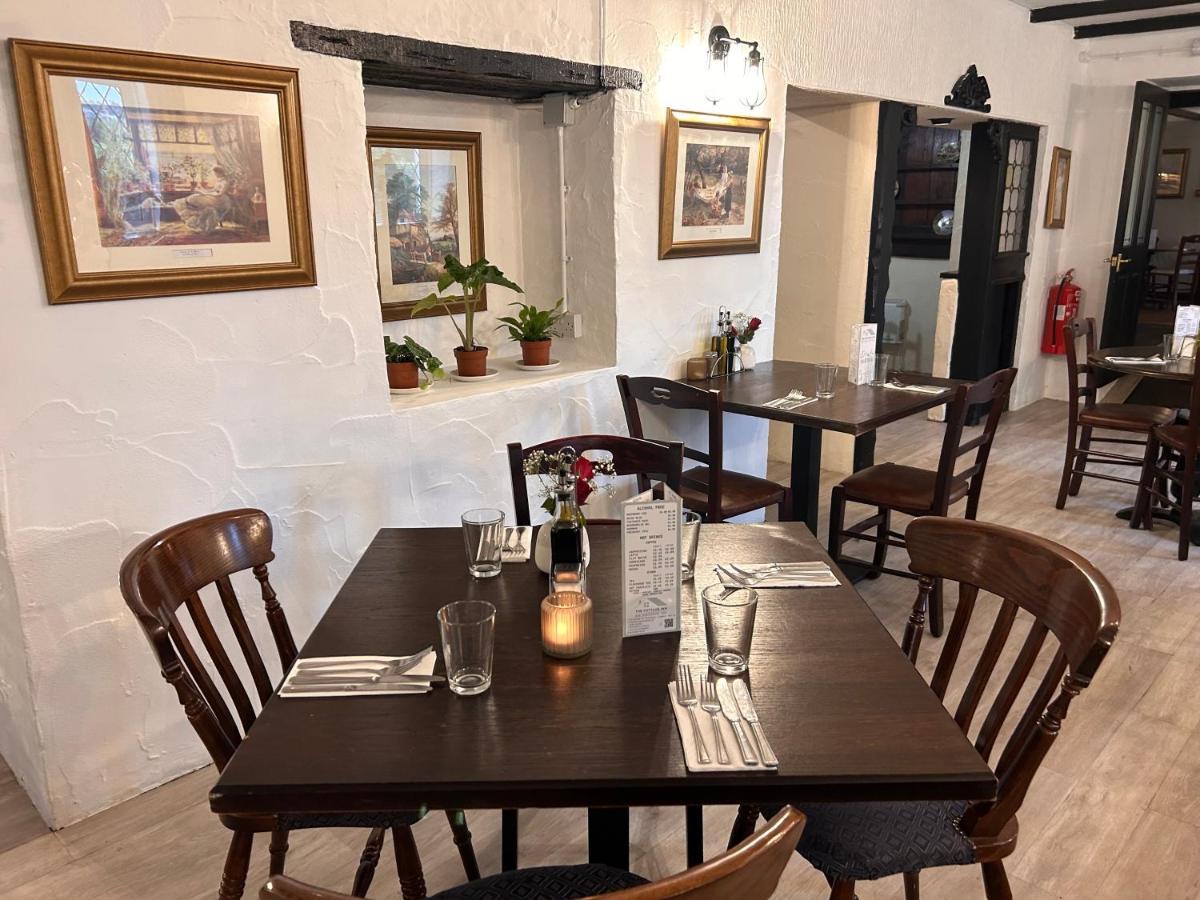 The Cottage Inn Llandeilo Extérieur photo